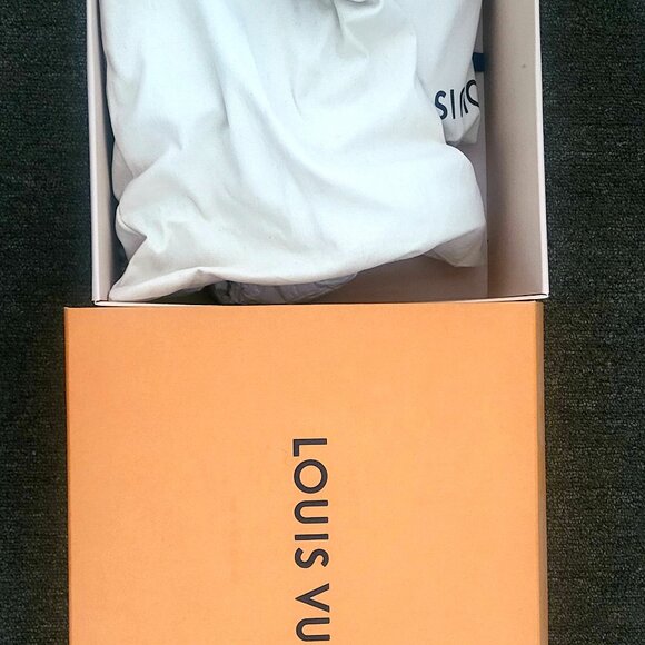 Louis Vuitton boots - Picture 4 of 5